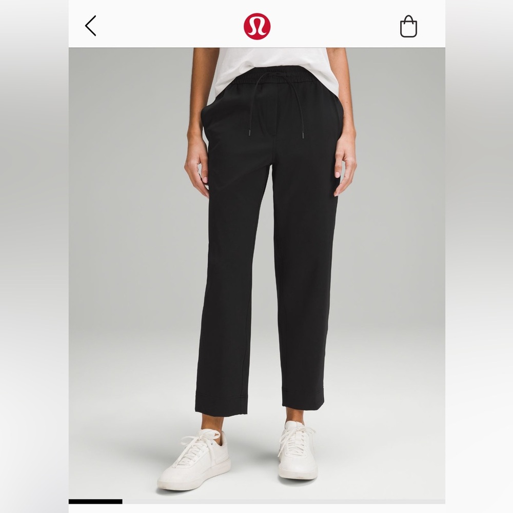 Lululemon tapered leg midrise pant, black M